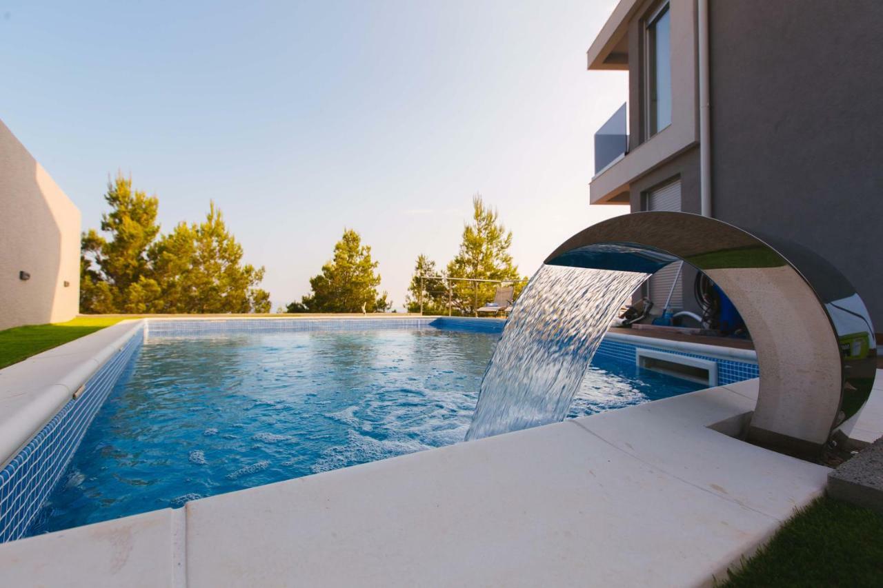 Villas Alfa & Omega Klis Exterior photo